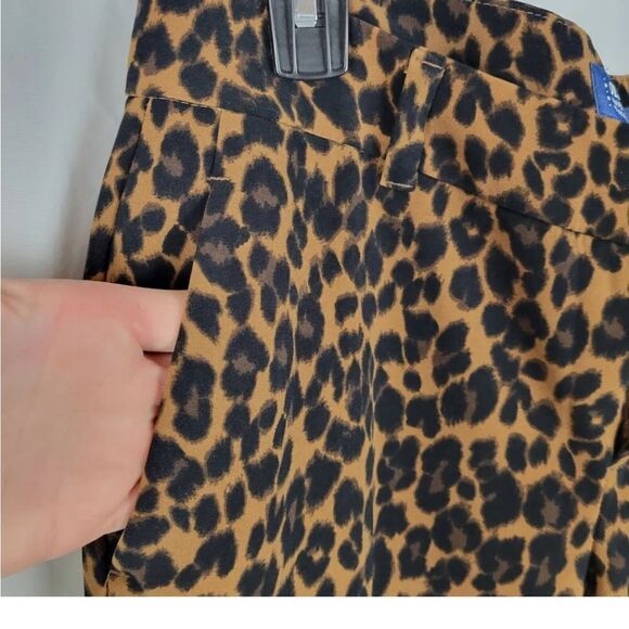 Old Navy Harper mid rise polyester animal print pants size 10R - Picture 5 of 6